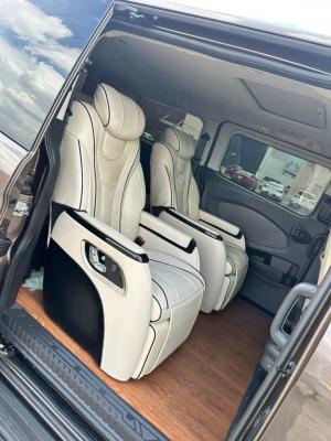 Ford Tourneo Limousine được nâng cấp từ phiên bản Titanium1783504009628_1165830952818328734_g2083180601853021531_bcab12f78d348e9eaea279eae760975e