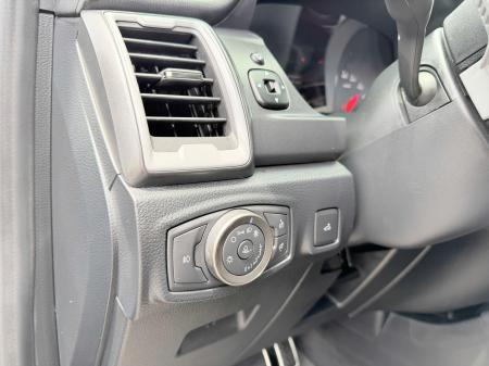 FORD RANGER RAPTOR - Năm 20211784269476995_9101278399305042429_g2083180601853021531_eb004c5a3f7f057362a41887e1db03e6