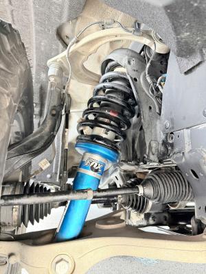 FORD RANGER RAPTOR - Năm 20211784269477223_9101278399305042429_g2083180601853021531_c93de6c871a4c94168b335c1b27853e3