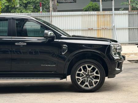 Ford Everest Titanium 4x4 Odo 69.000km - Năm 202436cc2d7a-5e52-4dda-a5d7-c9c95789dddc (1)