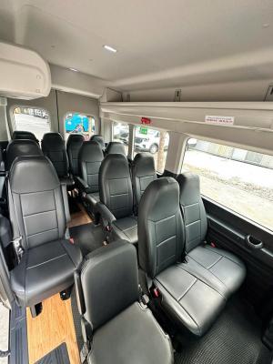 FORD TRANSIT PREMIUM 16 CHỖ SẢN XUẤT 2024 LƯỚT 26.000KMz7558498329483057c2951b9d05870a6e4db43ad87992d-Is6Of