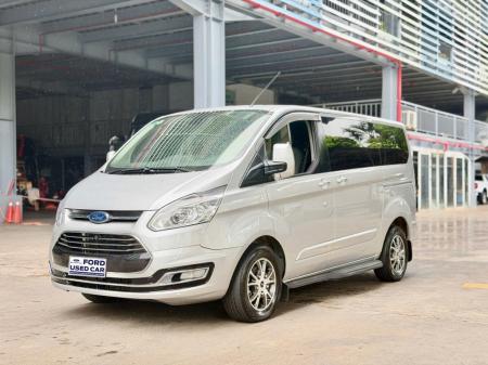 TOURNEO TITANIUM 7 CHỖ 2019z78923060353905b15f447506773baf795bac9afb8e953-cLtRr